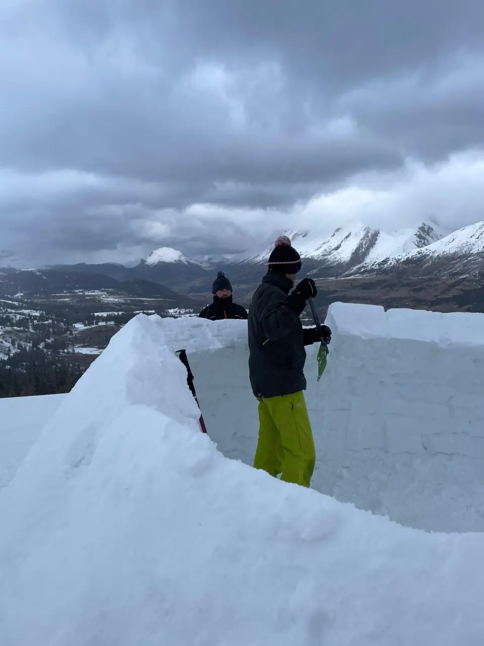Igloo brick construction - Alps