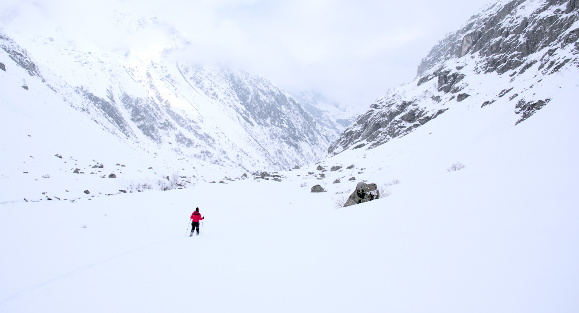 Snowshoeing for Beginners: Gear, Technique, Safety & Where to Walk in the French Alps